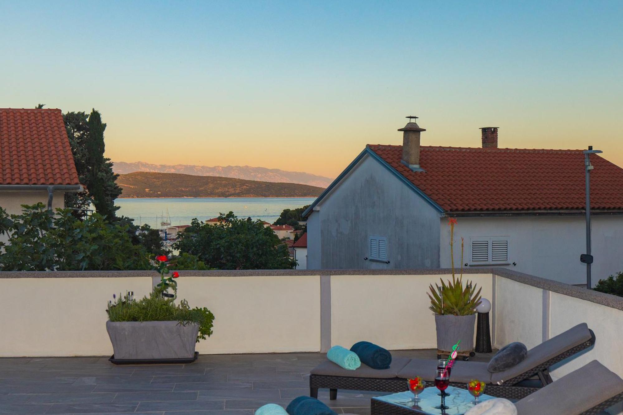 Apartment Tara With Seaview Veglia Exterior foto