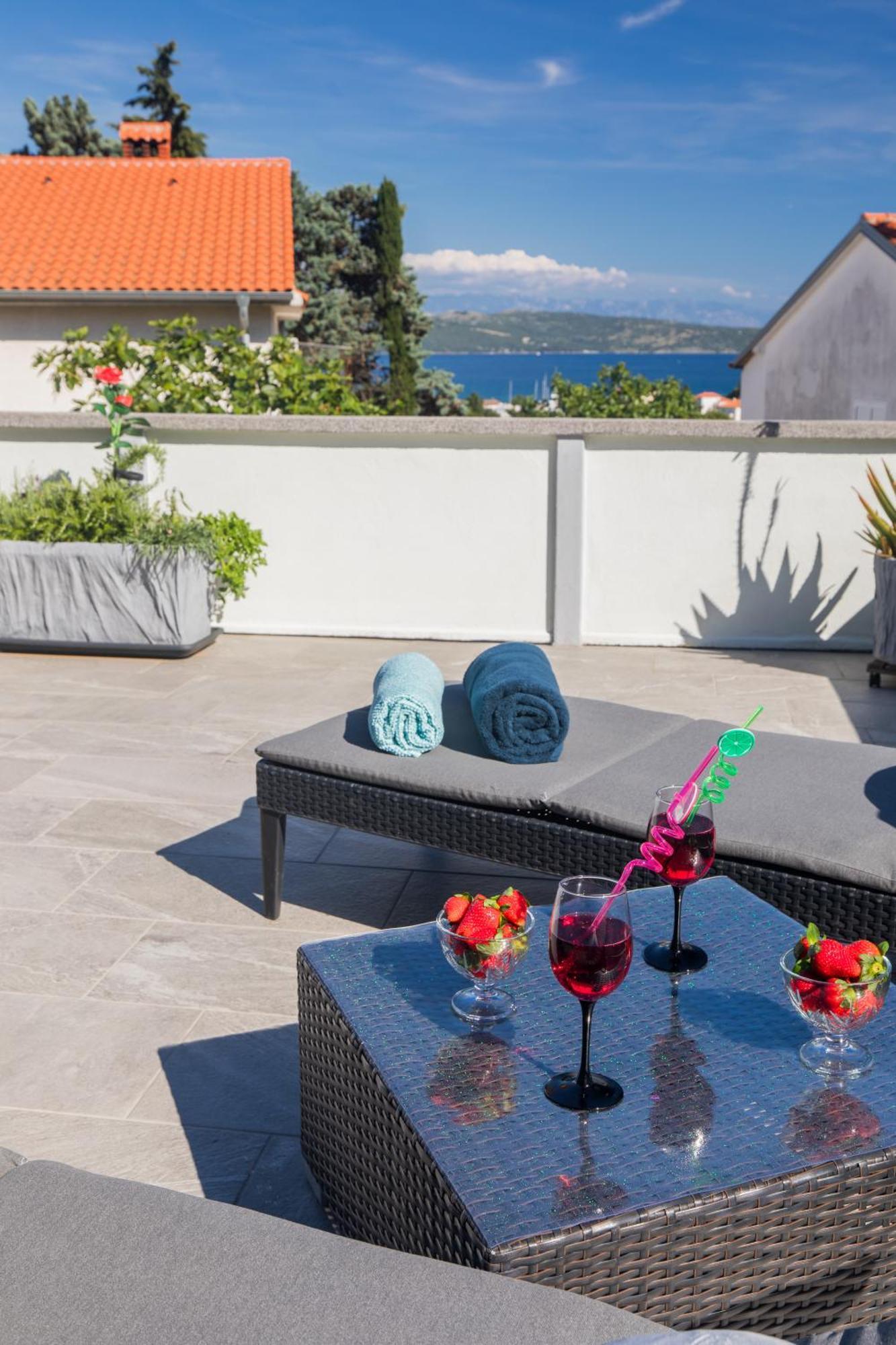 Apartment Tara With Seaview Veglia Exterior foto